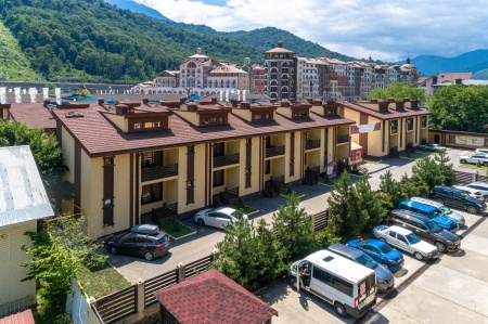 Гостиничный комплекс «Маунтин Виллас» («Mountain Villas») 3*